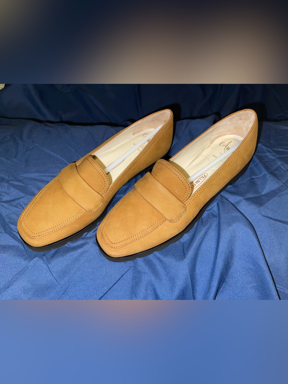 Amalfi Women's Rangoni Giuliano Suede Loafers